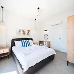 Pera Villa *